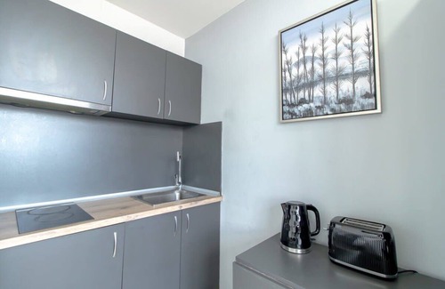 Sunderland City Centre Apartment | Compact Budget Sunderland Studio with Lovely Views