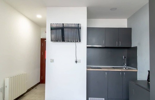 Sunderland City Centre Apartment | Compact Budget Sunderland Studio with Lovely Views