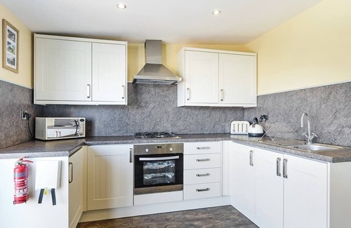 Pickering Ski Chalet | Compact lodge finished to a high standard with one double and one with bunks.