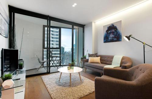 Melbourne Central Business District Apartment | Complete Host CBD Lighthouse Apartments