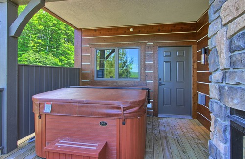 Boyne Falls Condo | Completely New 4BR Luxurious Creekside Condo With Private Hot Tub