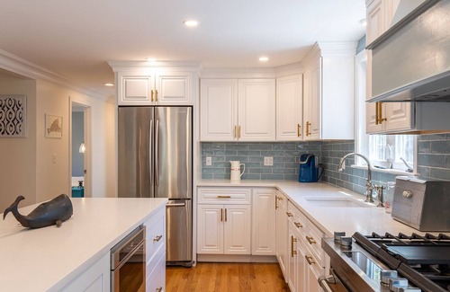 Katama House | Completely renovated Edgartown cape with New Pool ~ Sleeps 14