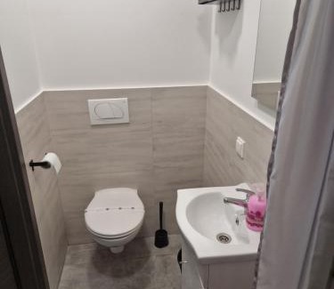 Cerkvenjak House | Cona rooms