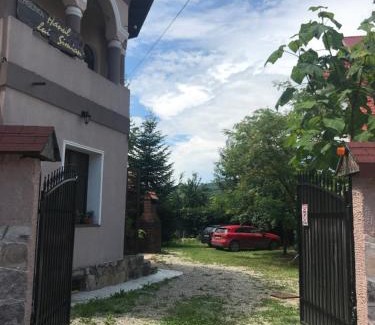 Curtea De Arges Villa | Conacul Simion