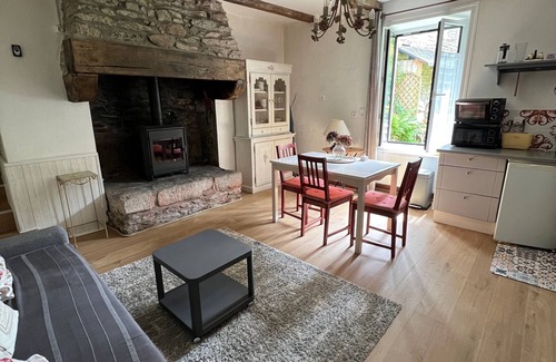 Melgven Cottage | Concarneau, Former Mill of Kérangoc, in the countryside, near the ocean, Wifi