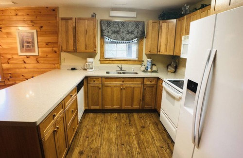 Pigeon Forge Condo | Condo 13D a 2BR condo located nearly across the street from Dollywood.