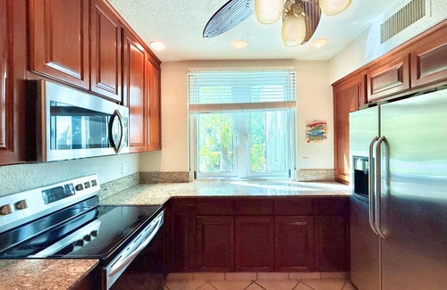Roatan House | Condo 1C @ Parrot Tree Plantation