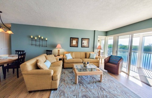 Bonita Springs Condo | Condo ∙ 2 bedrooms ∙ 4 guests