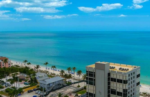 Bonita Springs Condo | Condo ∙ 2 bedrooms ∙ 4 guests