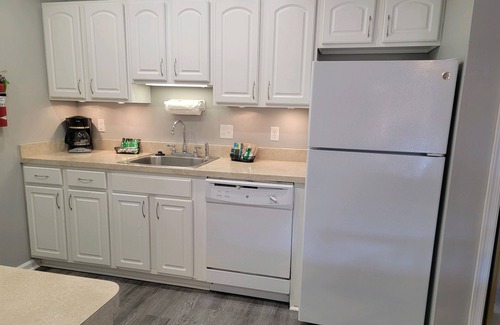 North Ocean City Villa | CONDO 2 Bedrooms & 2 Full Bathrooms - LINENS INCLUDED