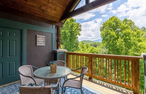 Foscoe Condo | Condo ∙ 2 bedrooms ∙ 8 guests