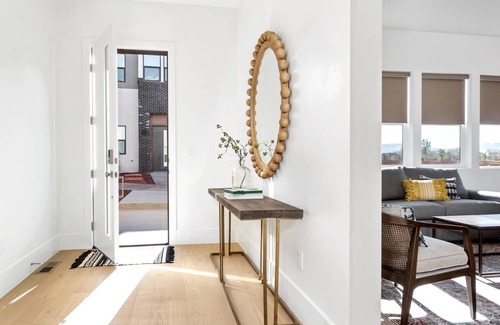 Bloomington Condo | Condo ∙ 3 bedrooms ∙ 10 guests