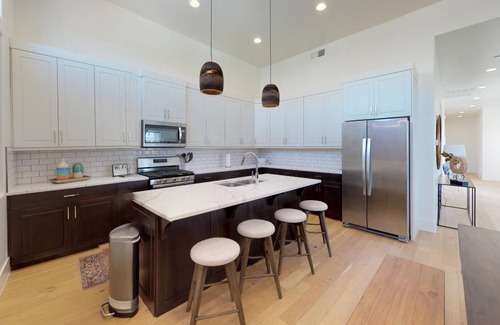 Bloomington Condo | Condo ∙ 3 bedrooms ∙ 6 guests