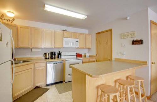 Big Sky Apartment | Condo in Cedar Creek with Shuttle to Big Sky Resort!
