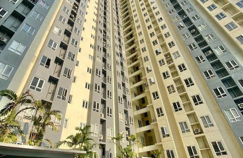 Diliman Condo | Condo in GMA Quezon City w/Videoke & Parking