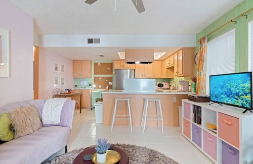 Marble Condo | Condo in Heart of Scottsdale + Amenities!