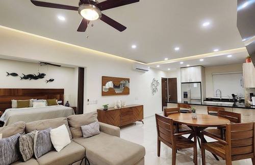 Puerto Vallarta Apartment | Condo in the romantic zone of Puerto Vallarta, one block from the beach.