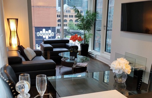 Downtown Montreal Condo | Condo, Luxurious apartment, in the heart of downtown Montreal