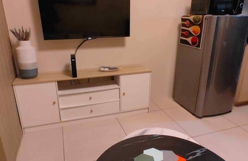 Pasay Condo | Condo unit near NAIA Airport, Mall of Asia, CCP, PICC & more attractions nearby