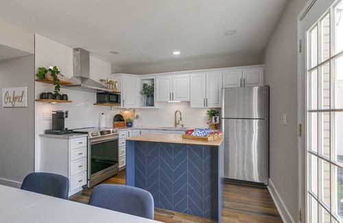 Oxford Condo | Condo w/Pool: Walk to University of Mississippi!