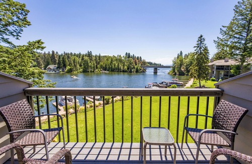 Bigfork Condo | Condo w/waterfront views, A/C & king-sized bed - Marina Cay Vista Della Baia