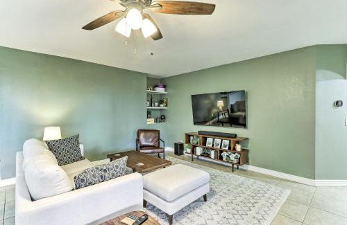 Camelback East Apartment | Condo with Community PoolandHot Tub Less Than 6 Mi to Old Town