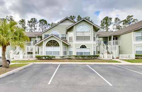 Royal Palm Bay Apartment | Condo with Pool Access and Patio 8 Mi to Disney!