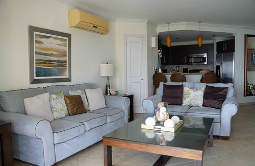Dover Apartment | Condo305 3bed3bath condo on Dover beach in St. Lawrencegap. Facing Ocean