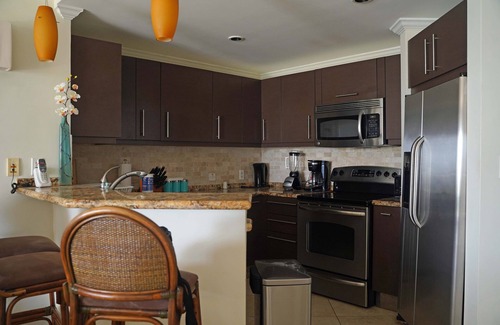 Dover Apartment | Condo305 3bed3bath condo on Dover beach in St. Lawrencegap. Facing Ocean