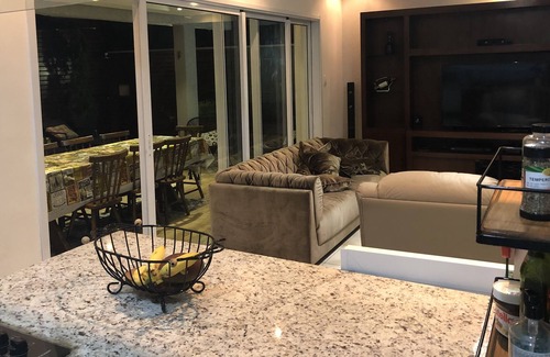 Cotia House | Condominium house with Jacuzzi Hydro Pool and Fireplace Granja Viana