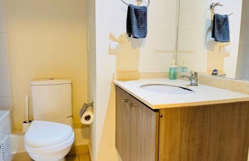 Las Rejas Apartment | Conectividad & Comodidad