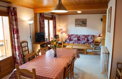 Le Grand-Bornand Apartment | Confortable 4 chambres, balcon, proche télécabines - FR-1-467-67