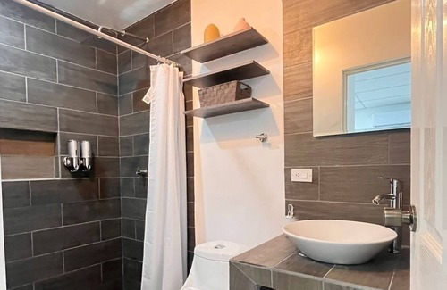 Esterito Apartment | confortable apartamento Twins, a solo 3 cuadras del malecon de la Paz,