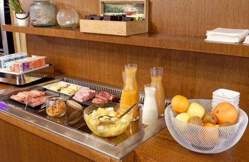Autun Hotel | Contact Hôtel du Commerce et son restaurant Côte à Côte