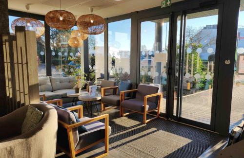 Le Lac Hotel | Contact Hôtel Le Provençal Bordeaux Lac