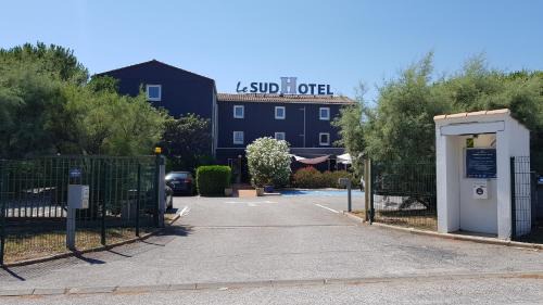 Montpellier Hotel | Contact Hotel LE SUD Montpellier Aéroport Parc Expo Arena