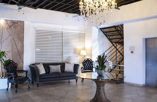 Puerto Vallarta Hotel | Container Inn