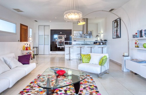 Santa-Reparata-di-Balagna House | CONTEMPORARY VILLA BETWEEN SEA AND VILLAGE