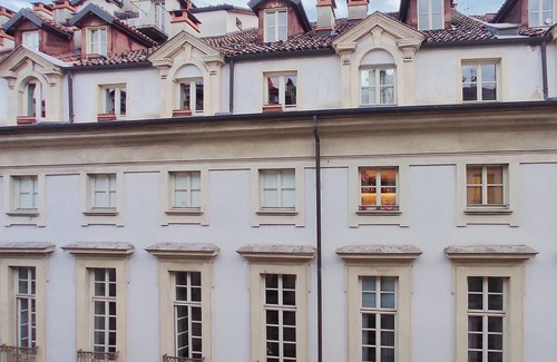 Historic Centre Apartment | Conte Verde 12 by Wonderful Italy