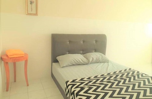 Banting House | Contempo 16