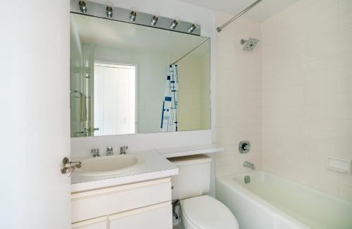 Upper West Side Apartment | Contemporary 2 Bed 2 Bath Apt Bright and Sunny
