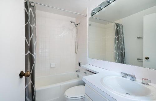 Upper West Side Apartment | Contemporary 2 Bed 2 Bath Apt Bright and Sunny