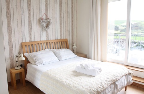 Mortehoe Apartment | Contemporary 2-Bed Apartment with Stunning Views over Woolacombe Bay