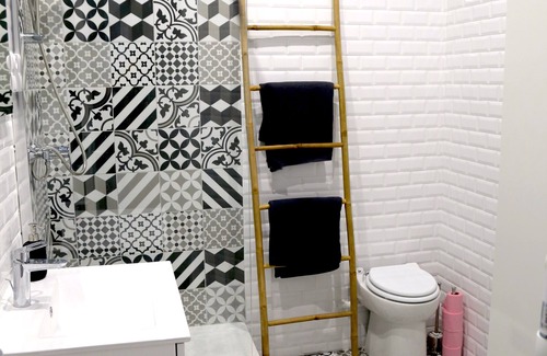 Le Camas Apartment | Contemporary apartment Marseille 5th