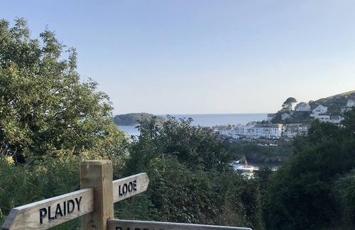 Looe Villa | Contemporary Beach Villa With Sea and Woodland Views - 2 Minutes Walk From Beach