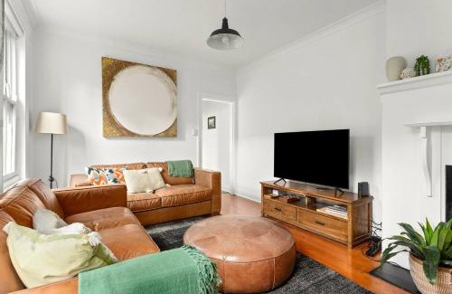 Millers Point Apartment | Contemporary Charm with Spectacular Harbour Views