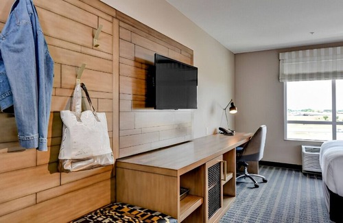 Nampa House | Contemporary & Comfortable Rm near Vintiques!