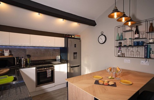 Ambleside House | Contemporary Home with Sky Glass by LetMeStay
