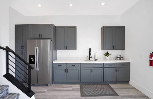 Hurricane Apartment | Contemporary Lux ~ Private Poo&Spa Scenic Golf