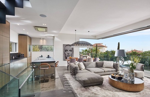 Cap-d'Antibes Villa | Contemporary style luxury villa with 5 bedrooms on Cap d Antibes, near the beach